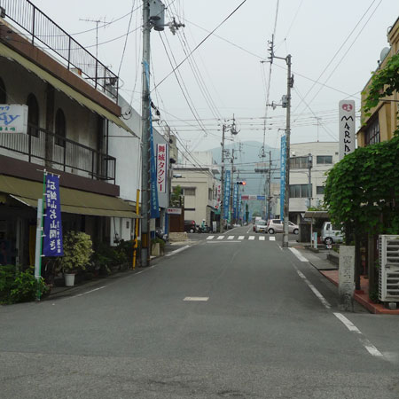 ���R�J���E���̒ʂ�͍��N���ՎU��