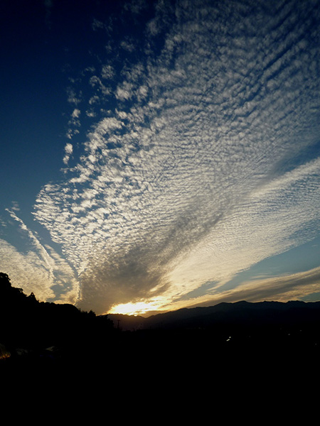 つるべ落としと冷たい風